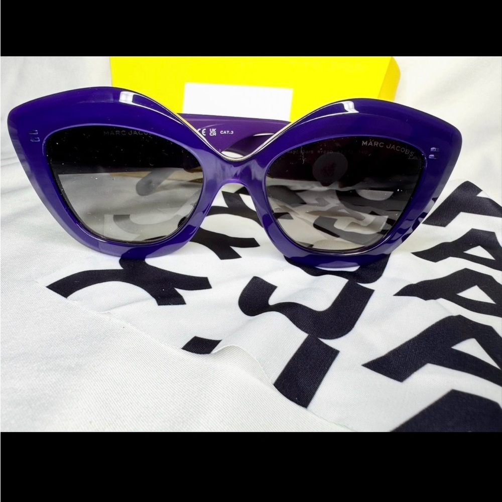 Marc Jacobs Bold Purple Cat-Eye Sunglasses NEW!!!